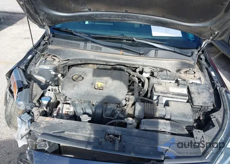 2021 Kia Forte Lxs z USA, uszkodzony, nr VIN 3KPF24AD9ME413853